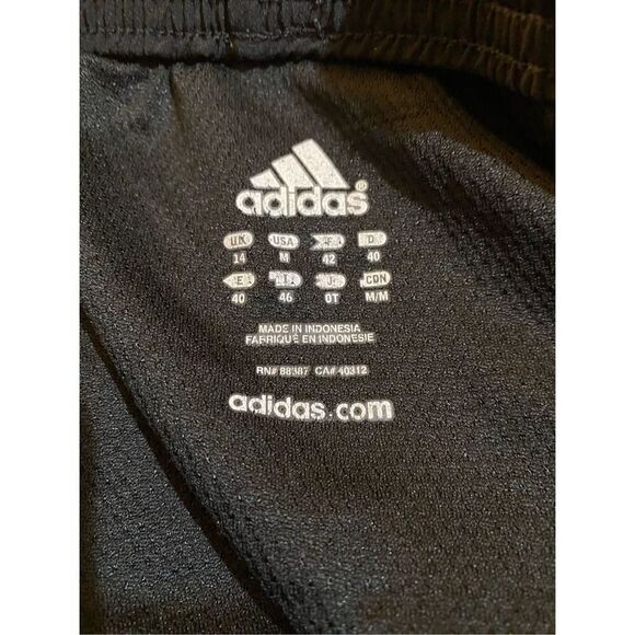 Adidas Woman’s Black and Pink Athletic Running Training Shorts Size Med - Picture 5 of 5